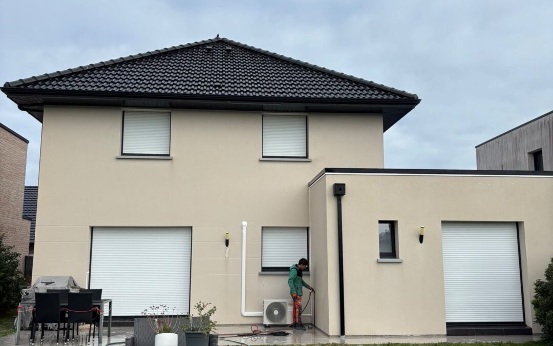 Nettoyage de façade à Calais pour une maison comme neuve